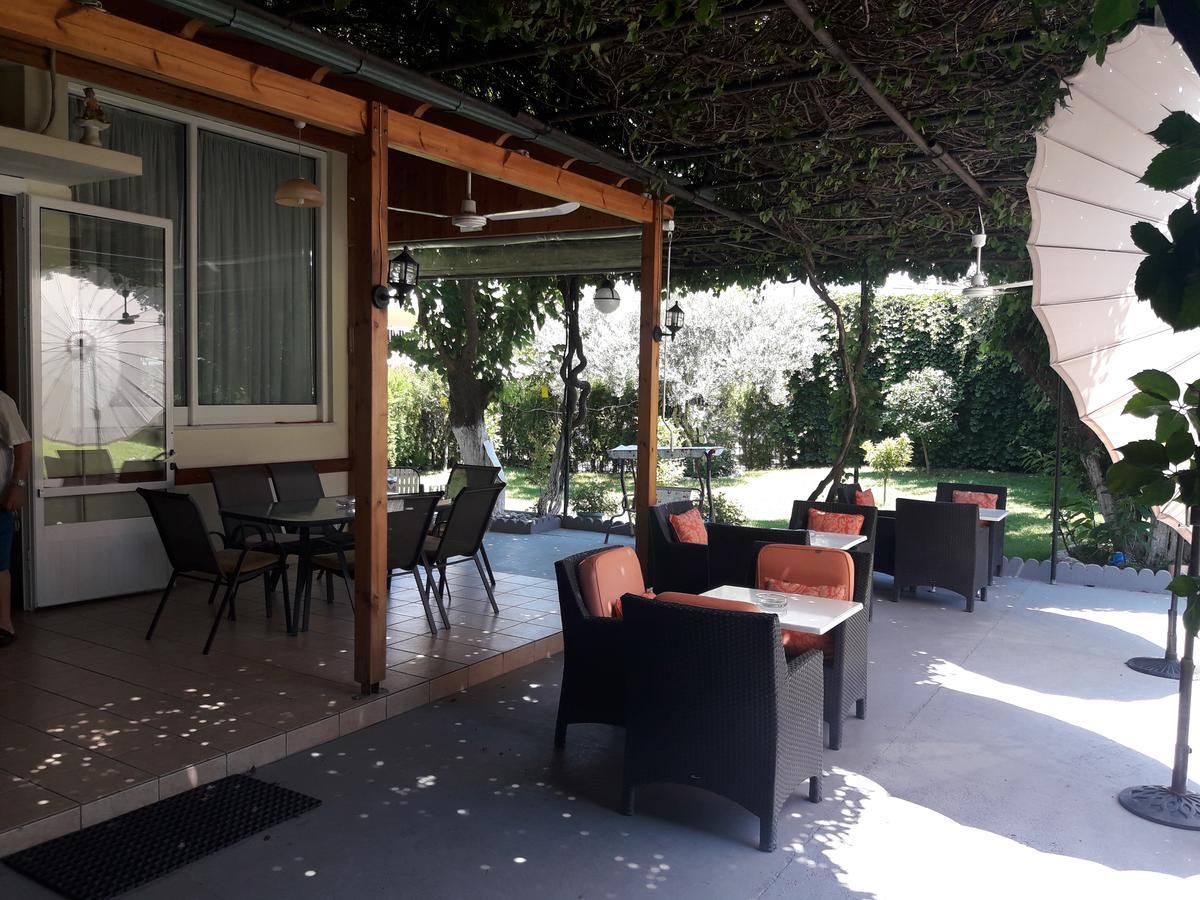 קמנה וורלה Nana Hotel מראה חיצוני תמונה