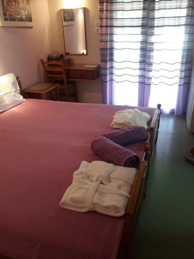 קמנה וורלה Nana Hotel מראה חיצוני תמונה